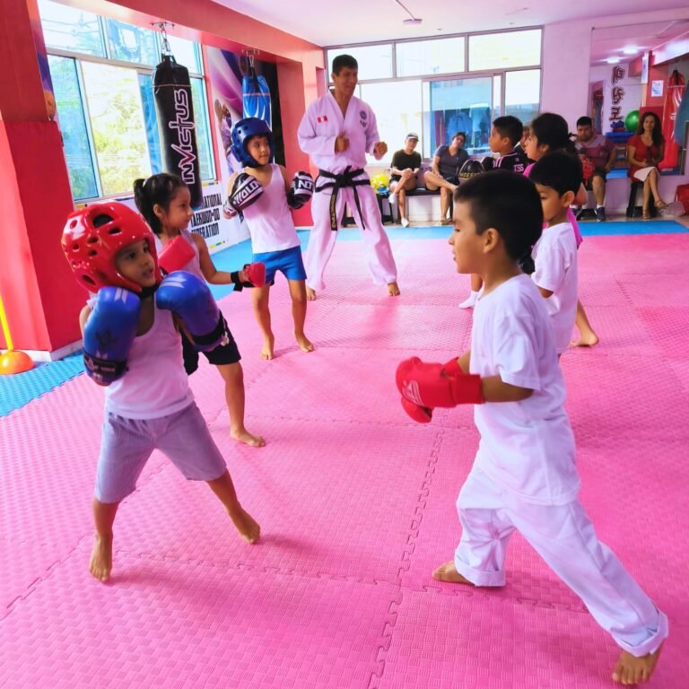 Entrenamiento Taekwondo de niños